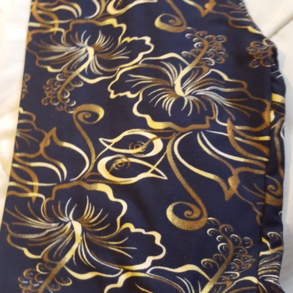 Amelia james leggings